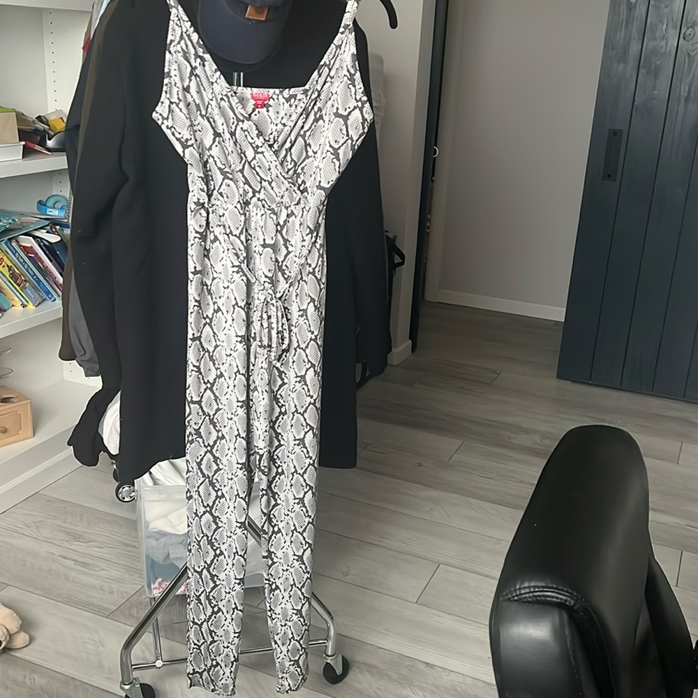 Guess Snakskinnprint Jumpsuit